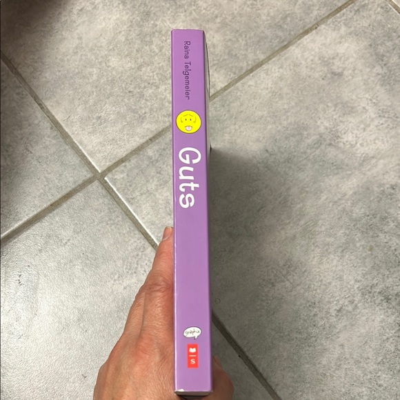 Guts by Raina Telgemeier - Picture 4 of 13